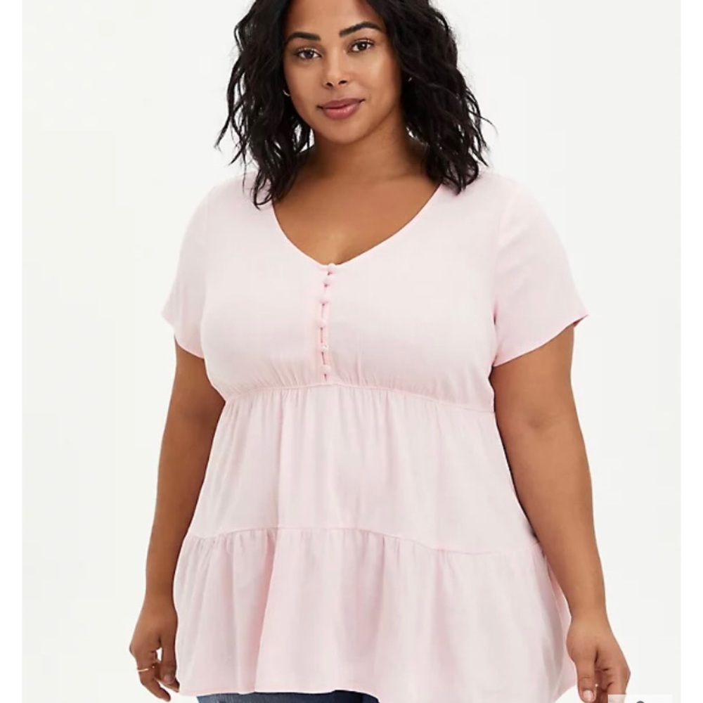 NWT Torrid Pink Rayon Tiered Short Sleeve Top, Size 1 or 14/16